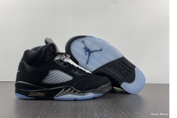 AIR JORDAN METALLIC BLACK (2016) 5 845035-003 0630